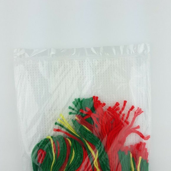 Needlecraft Shop Christmas Trimmings Traditional Trimmings Plastic Canvas - Picture 7 of 7